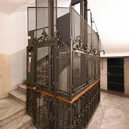 Le Torri, By Short Holidays アパート ボローニャ