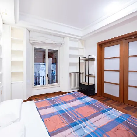 Le Torri, By Short Holidays アパート